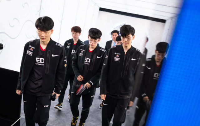 中证明自己 中证明自己