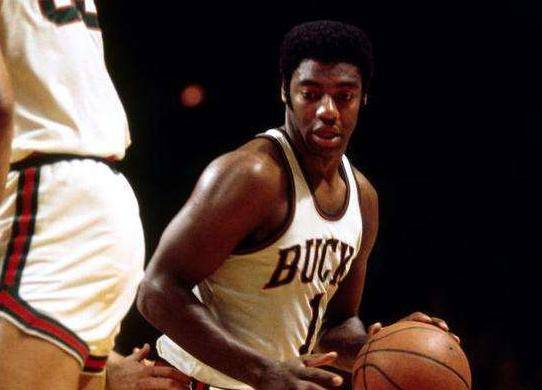 打出统治级 打出统治级